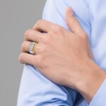 IBGoodman 10k Two-tone Men's Polished Satin and Grooved 5-Stone 1 Carat A Quality Diamond Ring - Image 4